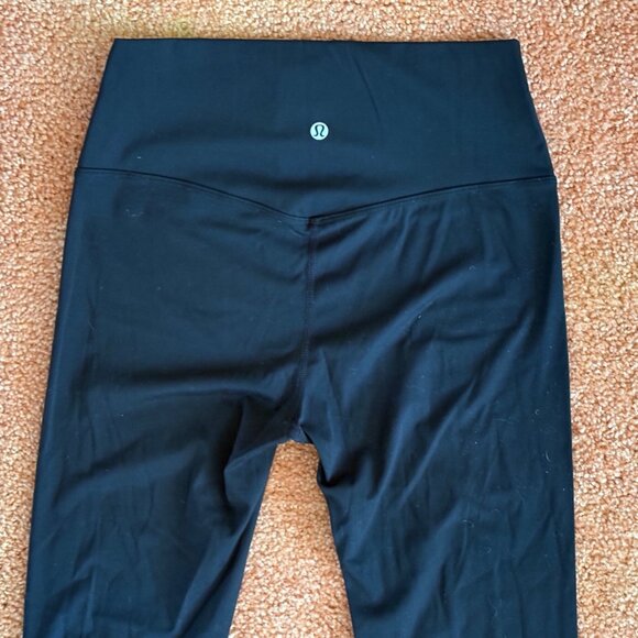EXCELLENT Lululemon Breezethrough 25” Leggings Black High-Rise Yoga Tights 6 - Picture 6 of 10